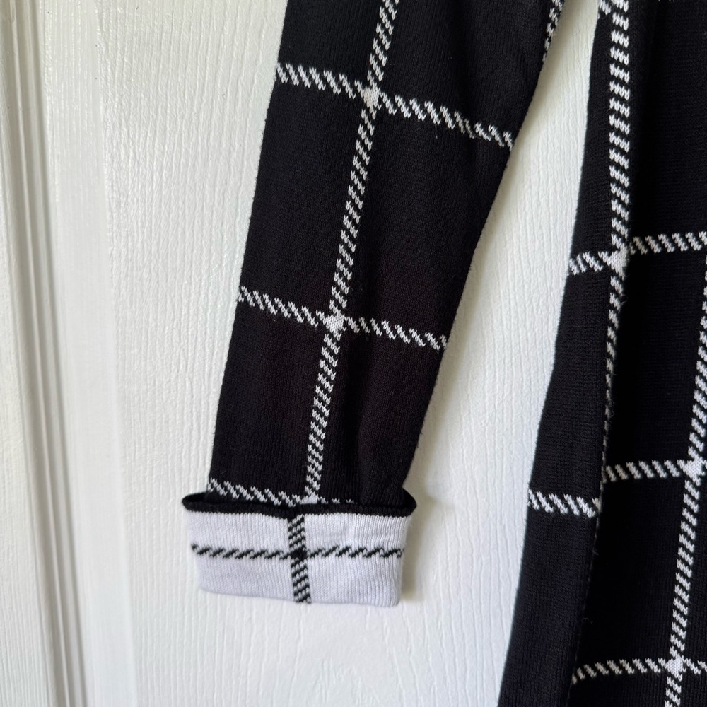 Adrienne Vittadini Grid Pattern Shift Dress – Black/White – Size XS - Picture 4 of 11